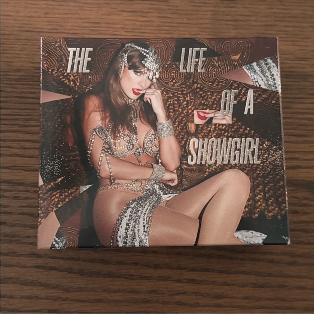 Taylor Swift CD - life of showgirl